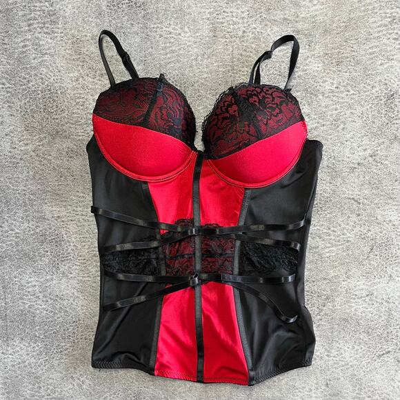 Black and Red Goth Bustier Corset Top - Picture 1 of 5